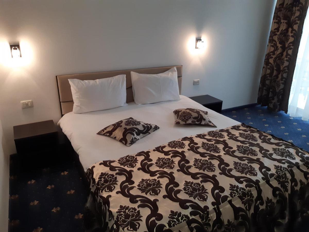 Hotel Ro&Mario Barlad Bîrlad Eksteriør bilde